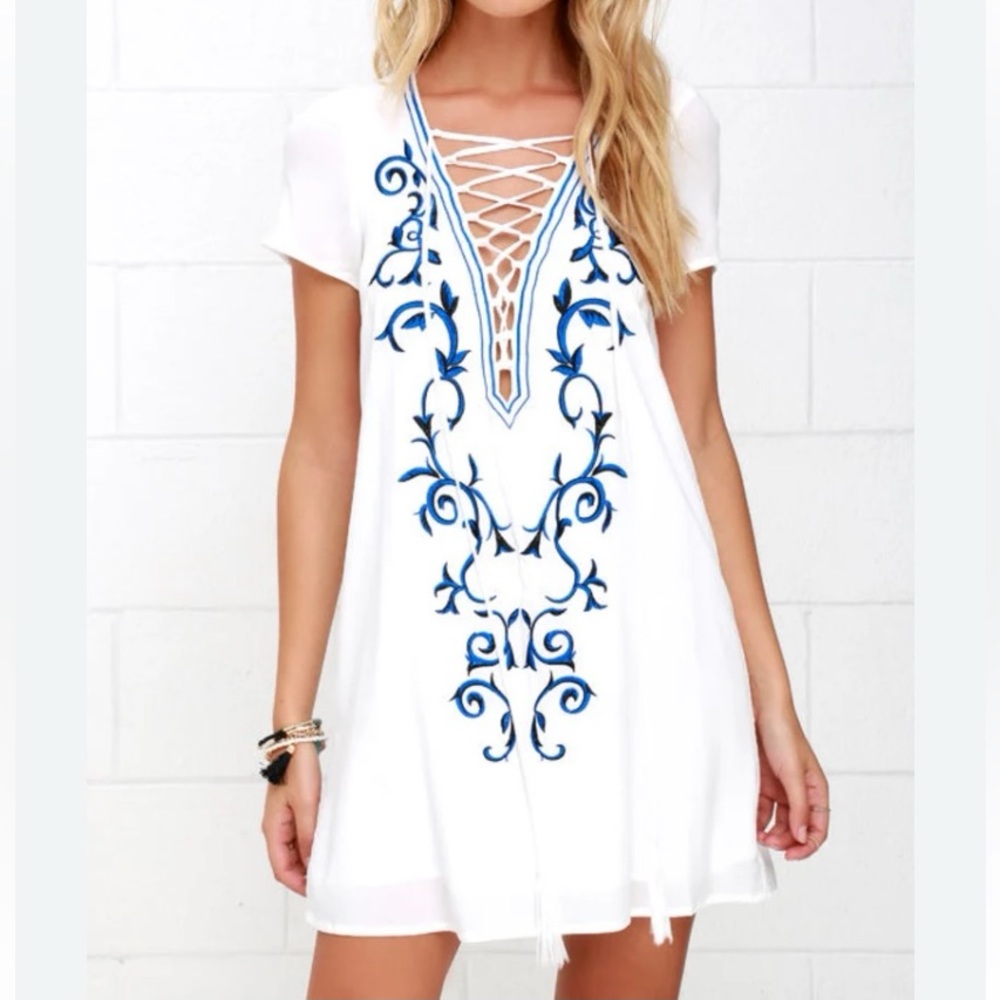 NWT Lulus | Down in Kokomo Ivory
Embroidered Shift Dress, Size Small